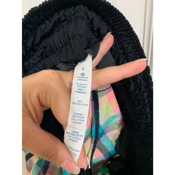 Lululemon tracker short‎ ll 2 way stretch wee wheezy check bleached coral 4 - Picture 3 of 6